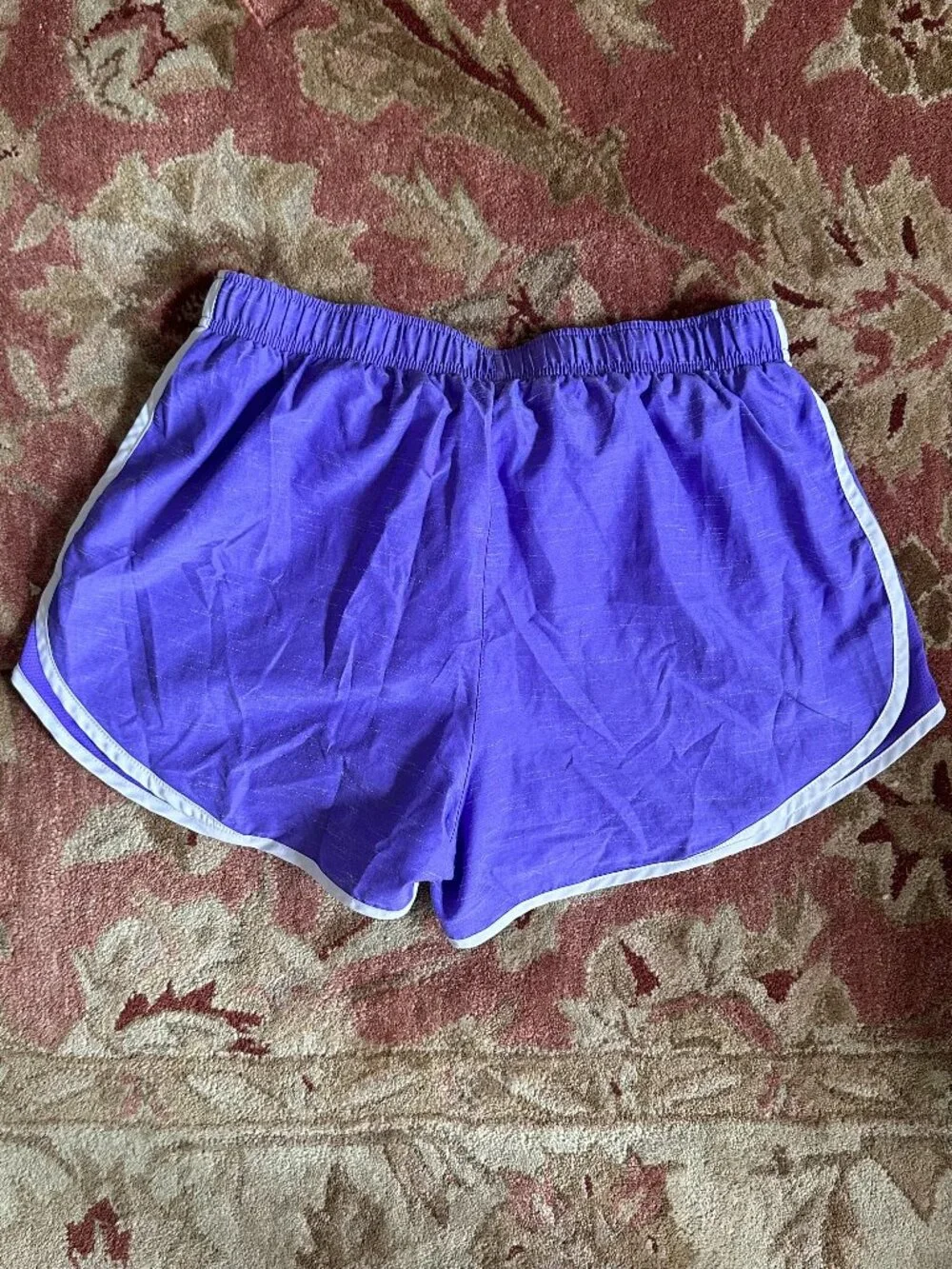 Nike Women's Dri-FIT Tempo Running Shorts Purple size Large 🏃‍♀️💜